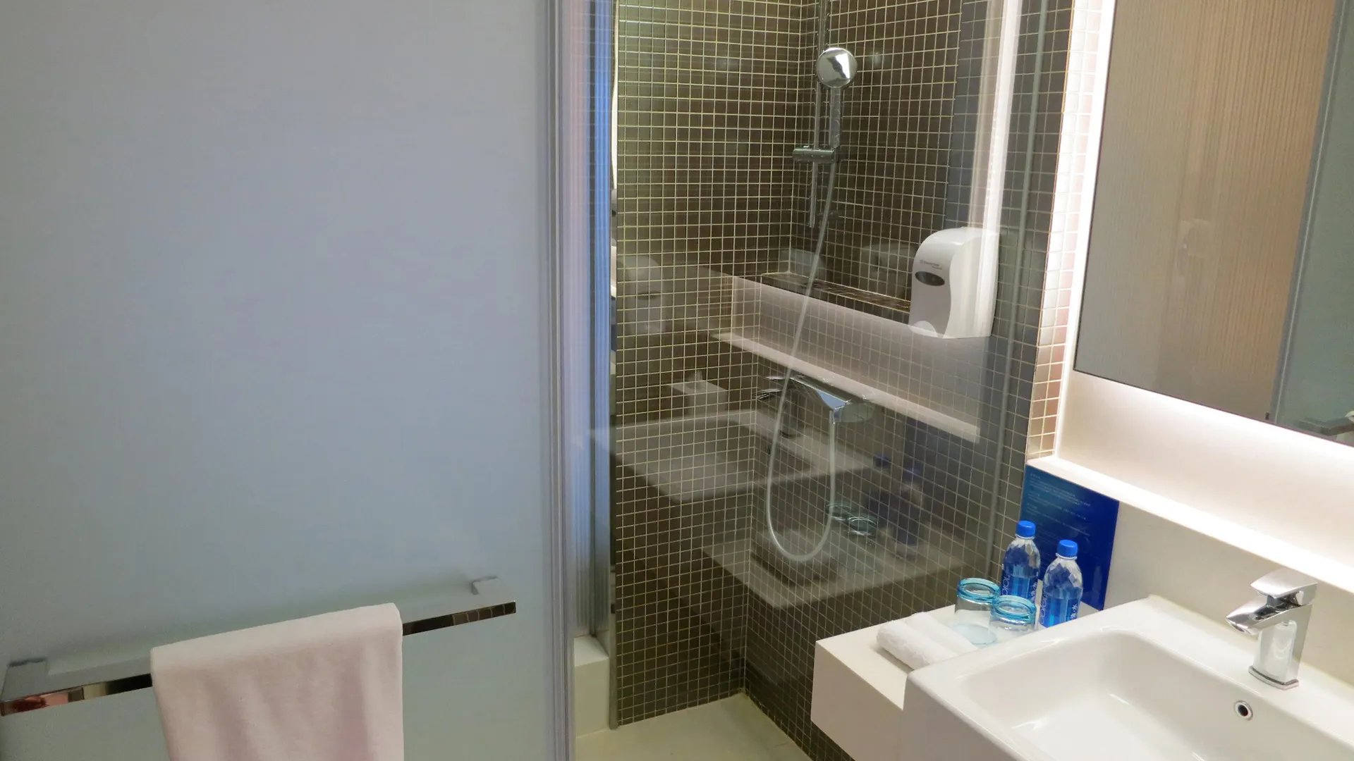 Holiday Inn Express Hong Kong Kowloon East, An Ihg Hotel 3*,