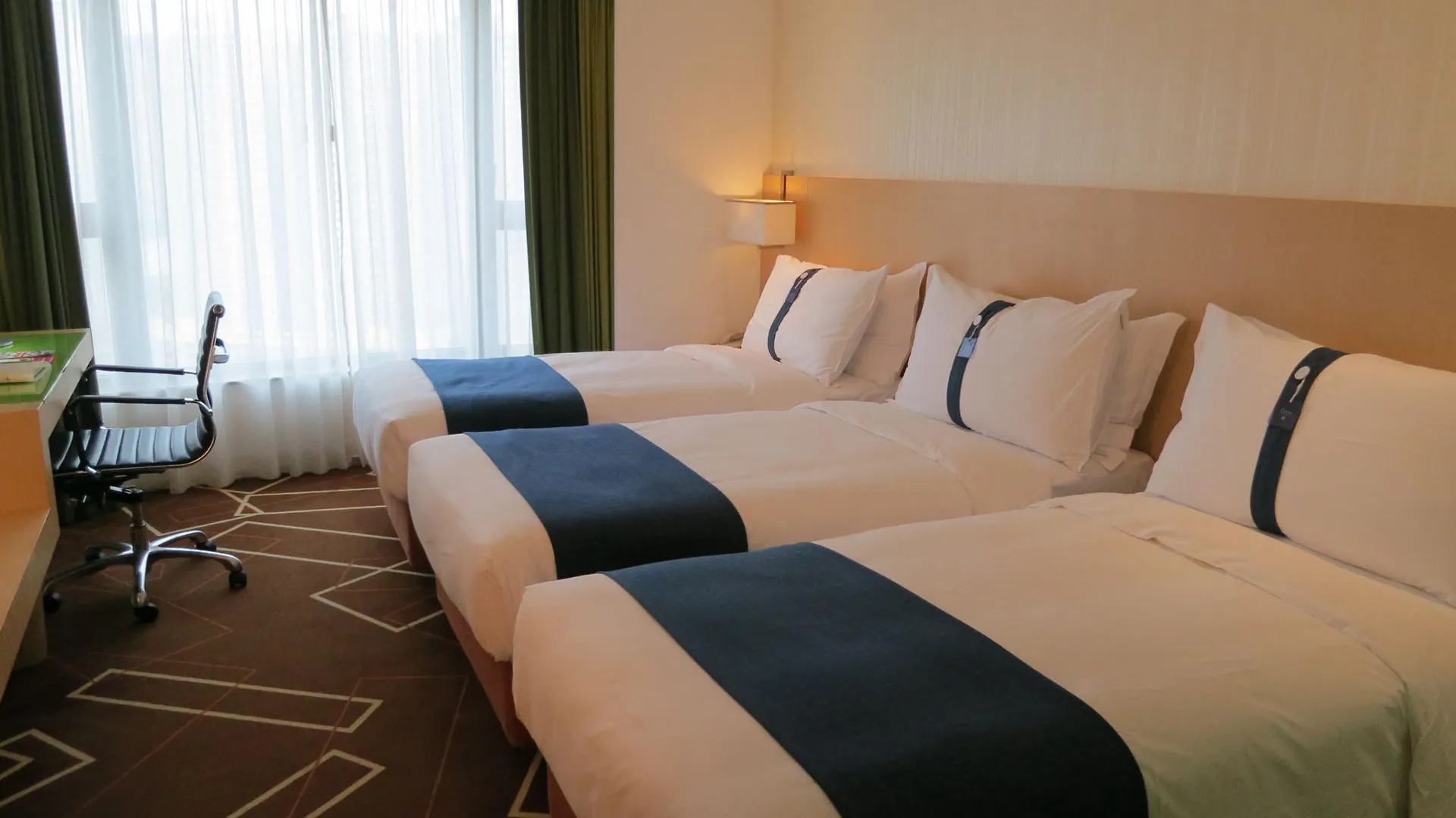 Holiday Inn Express Hong Kong Kowloon East, An Ihg Hotel